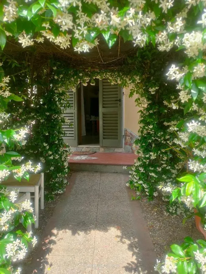 Apartment La Casa Di Fiorella Cerreto Guidi Italy